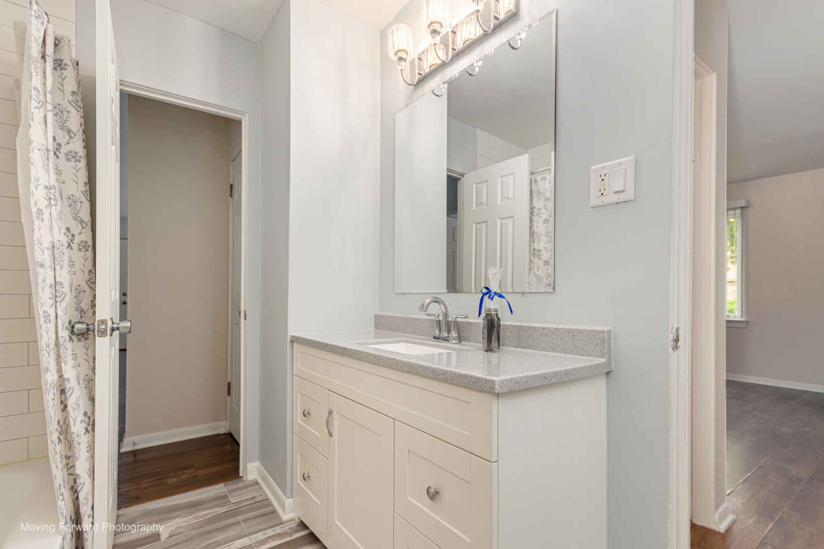 7101 W 114th Place