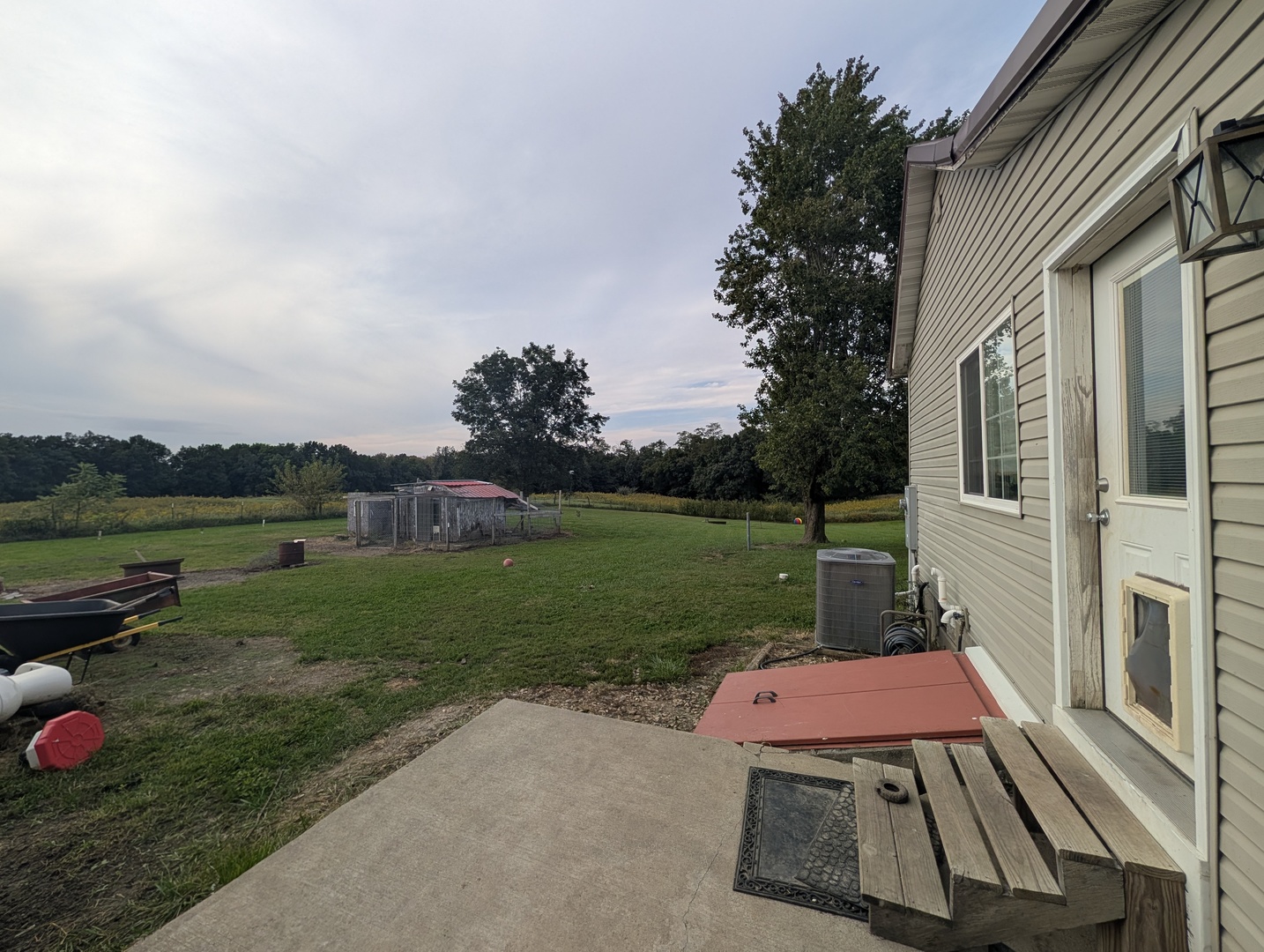 2151 E 1700th Street