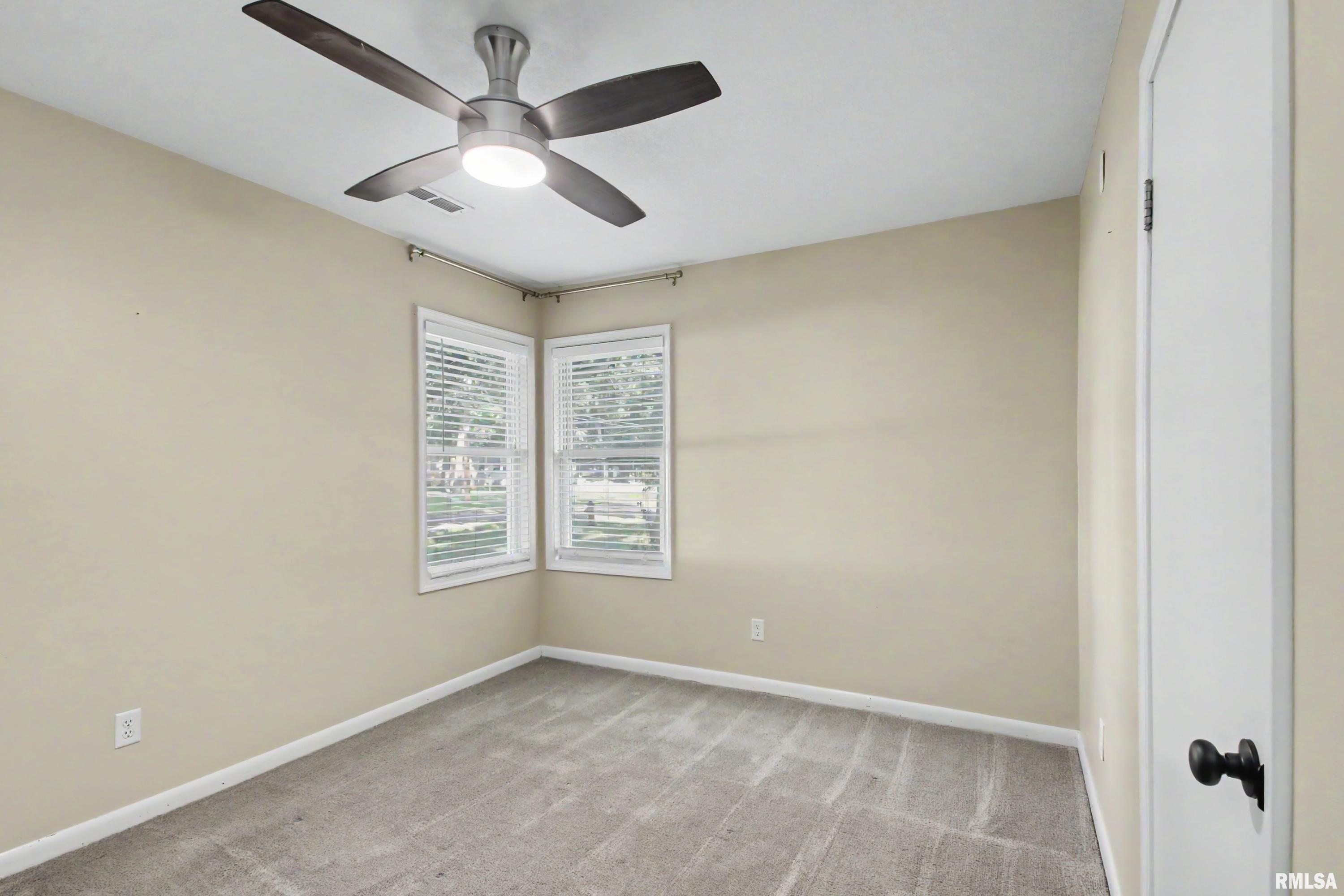 530 Hickory Grove W