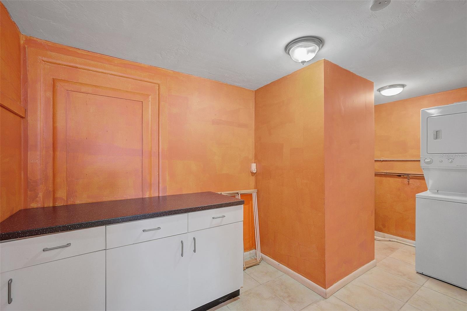 6426 Colonial Drive