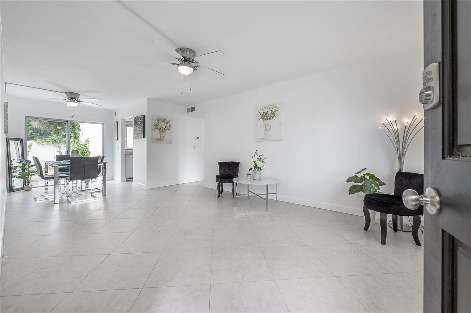 3206 W Azeele Street 129