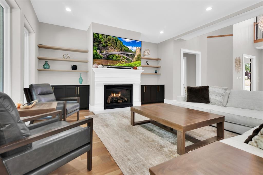 931 Waterloo Lake Drive