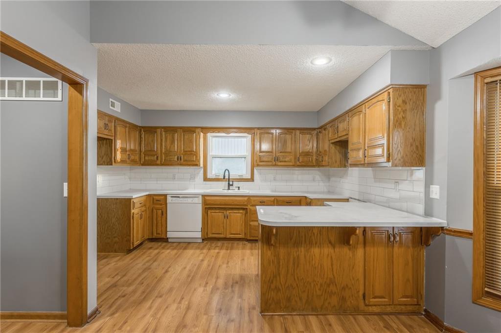 4122 N Campbell Avenue