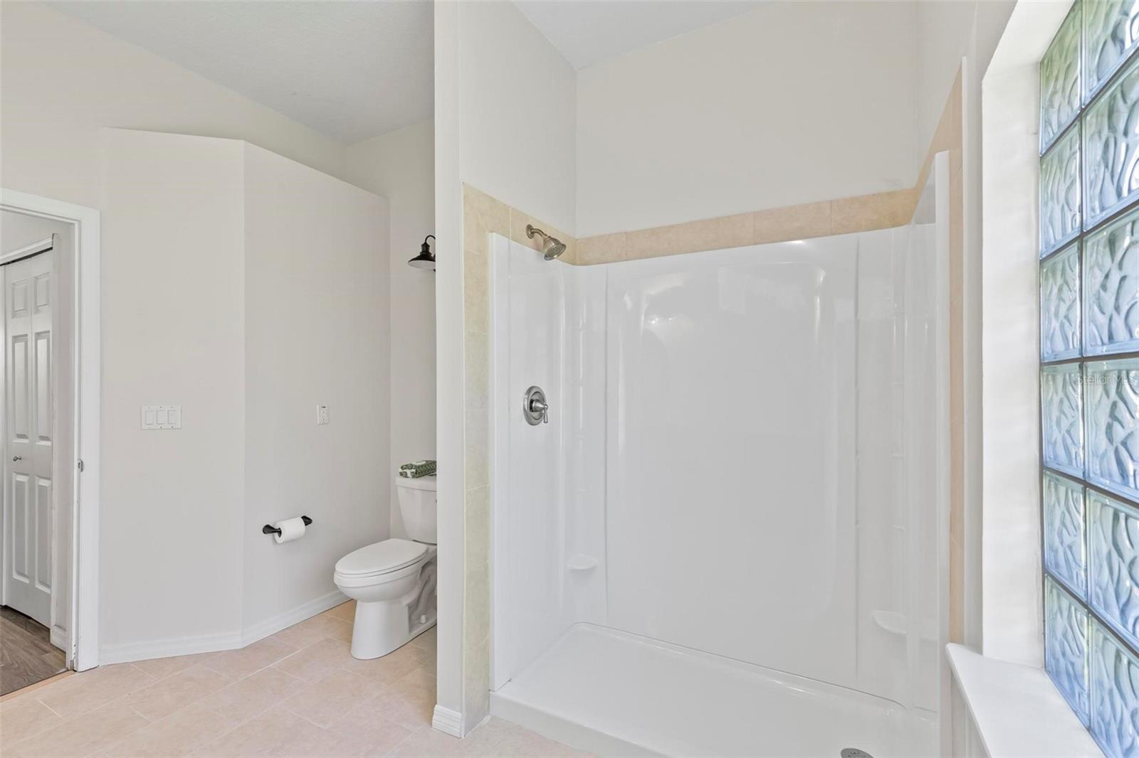 18 Buttonwood Lane