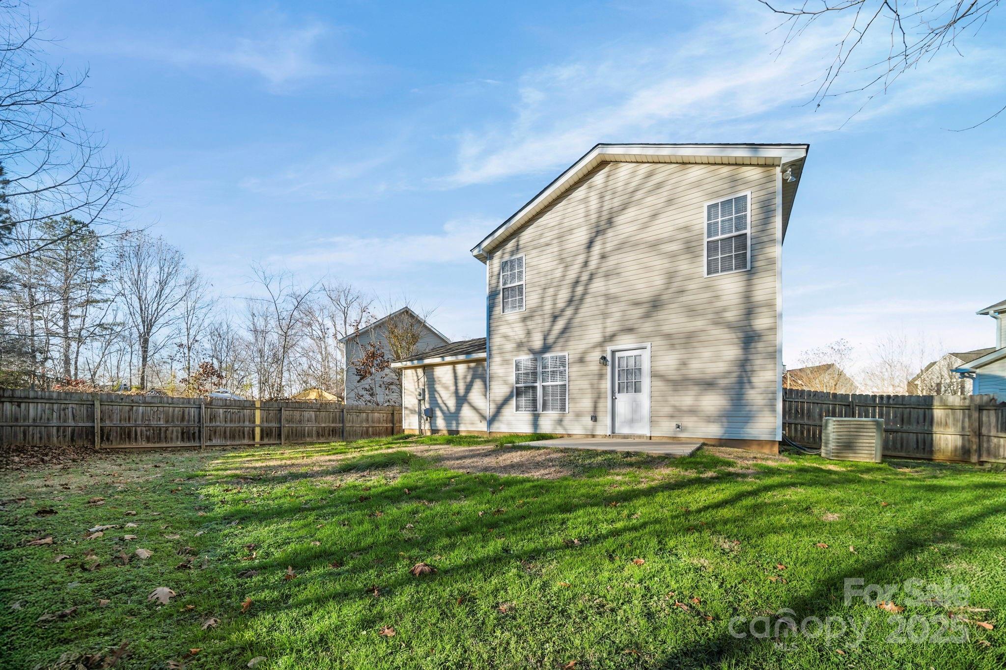 554 Havenbrook Way NW