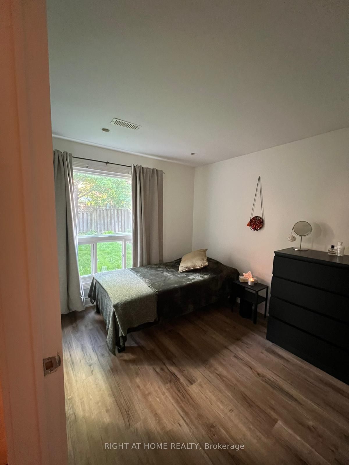 34 Normandy Cres B1