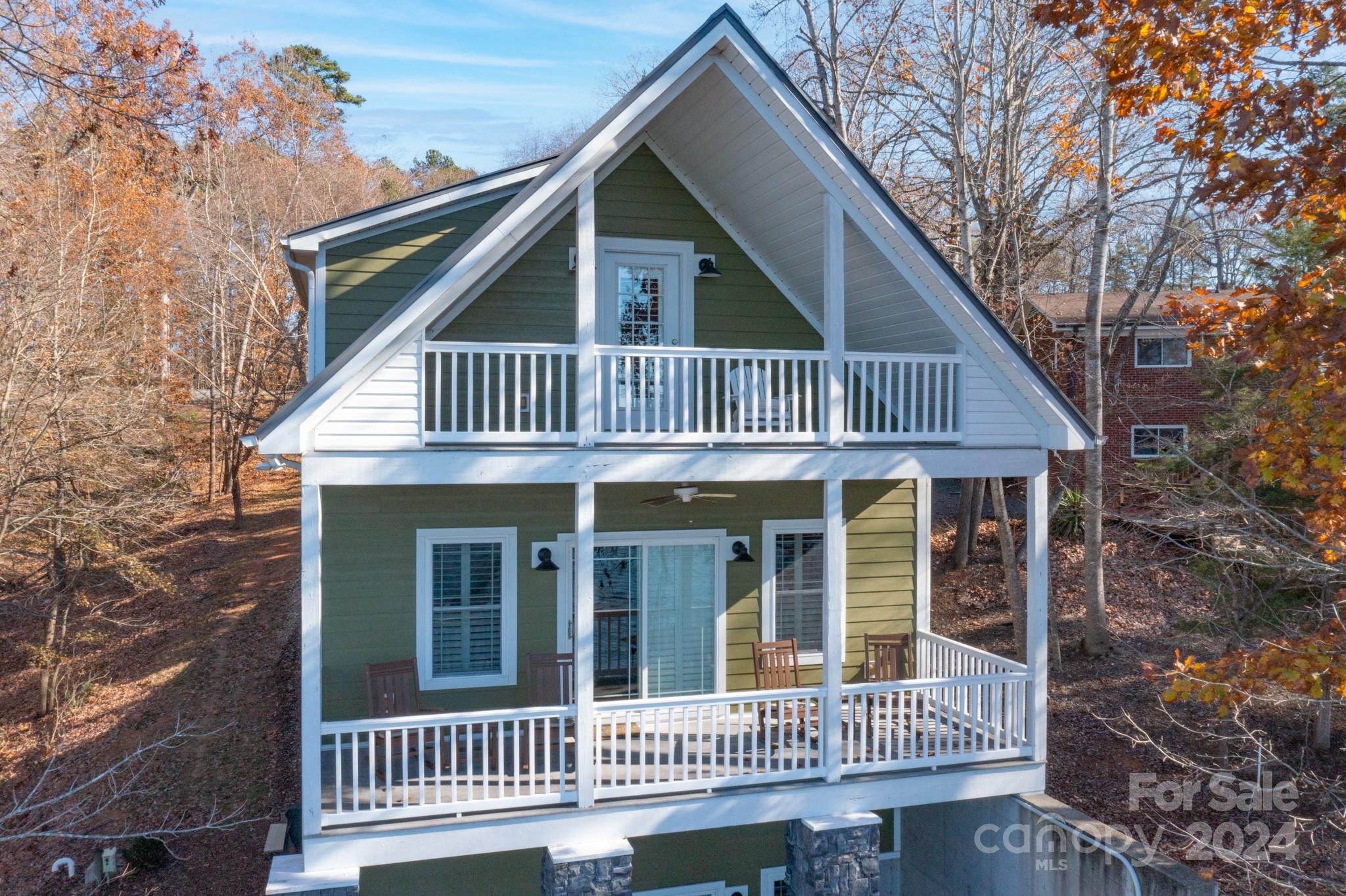 638 Deerfield Road