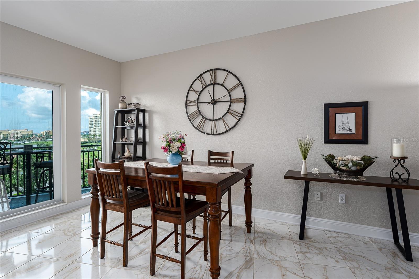 501 Haben Boulevard 605