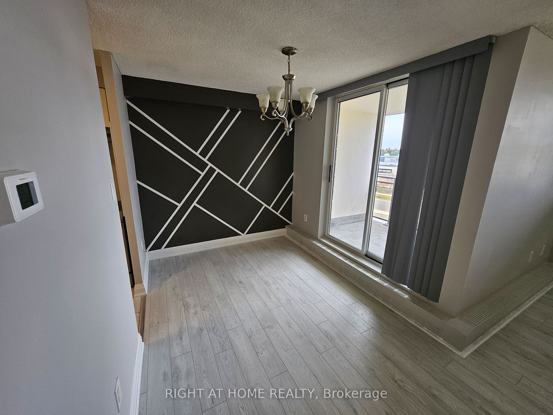 2900 Battleford Rd 403