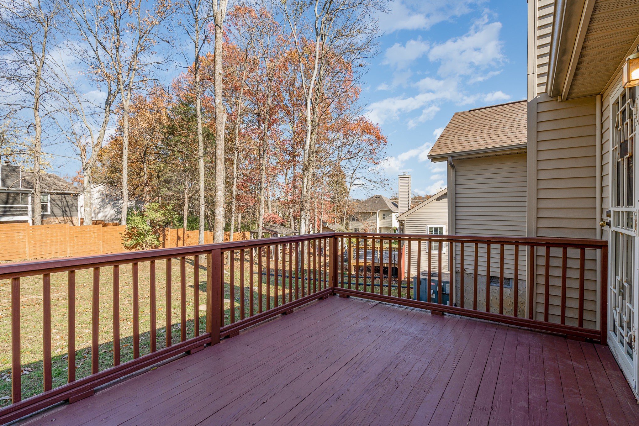 525 Forest Pointe Pl