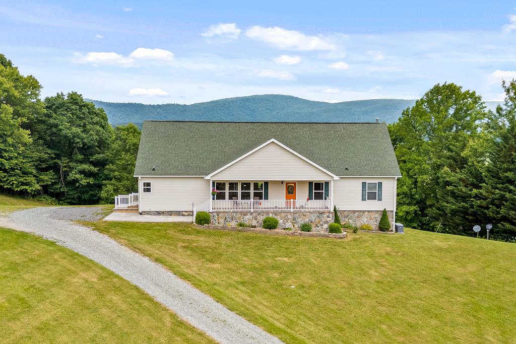 974 Mt Zion Rd in Elk Creek, VA Residential property for sale