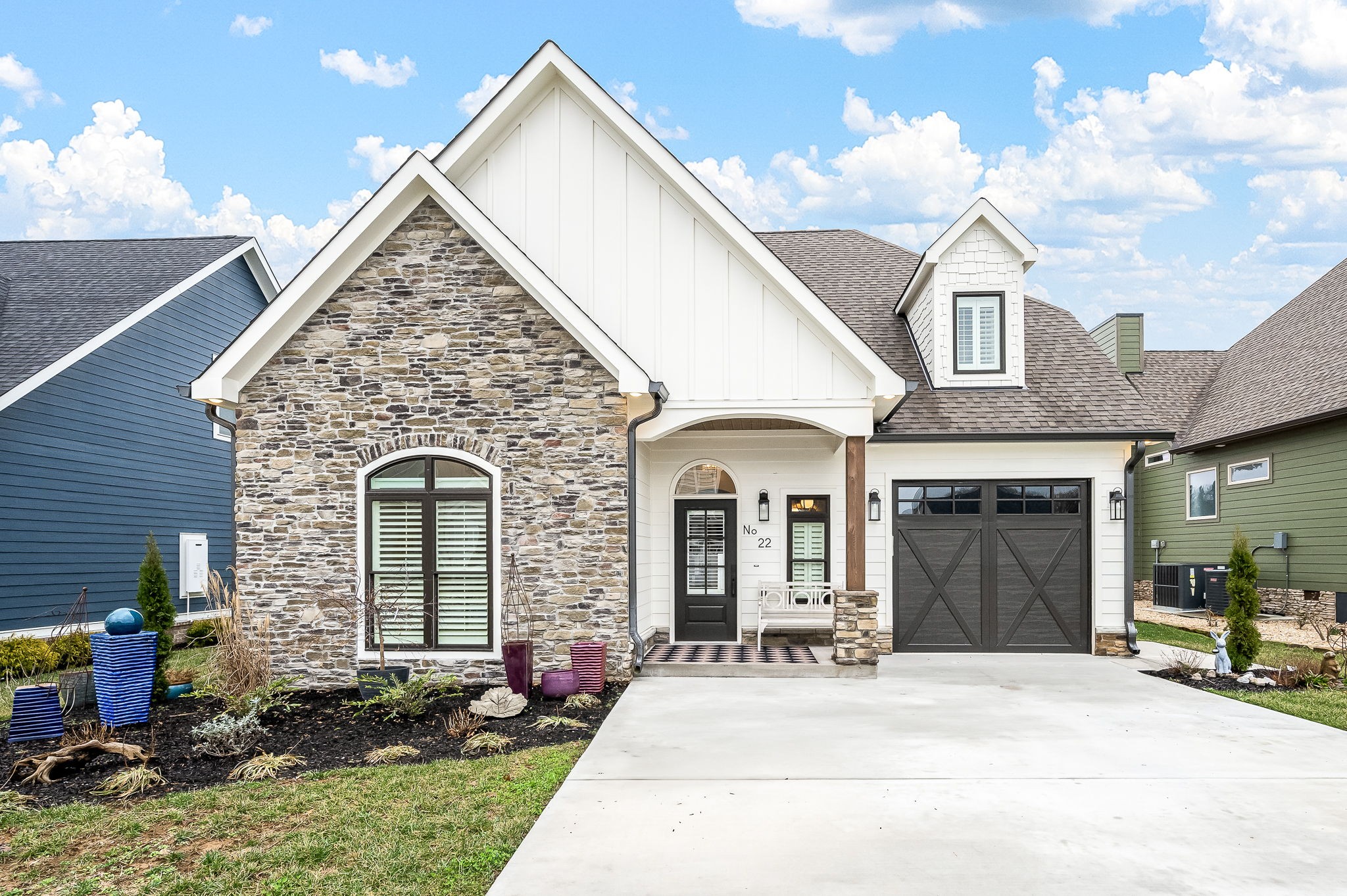 22 Driftwood Ct — sold