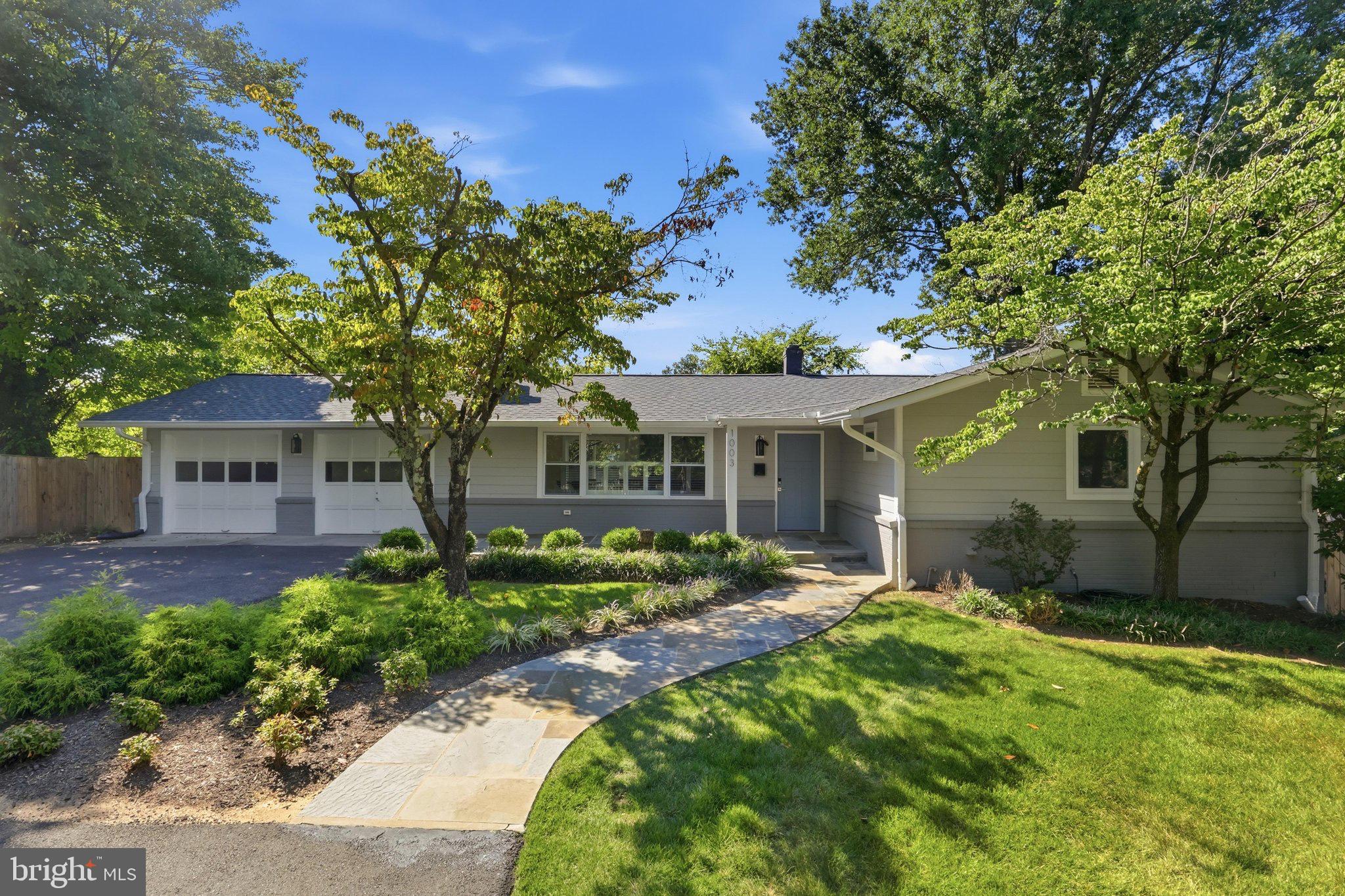 1003 Collingwood Road