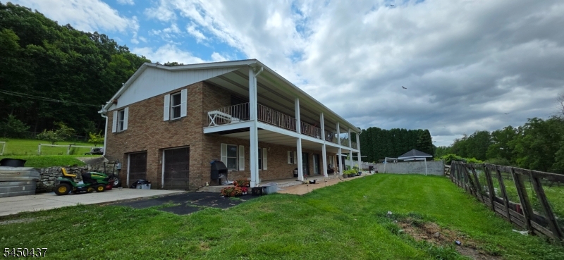 610 Jackson Valley Rd — photo 2 of 40