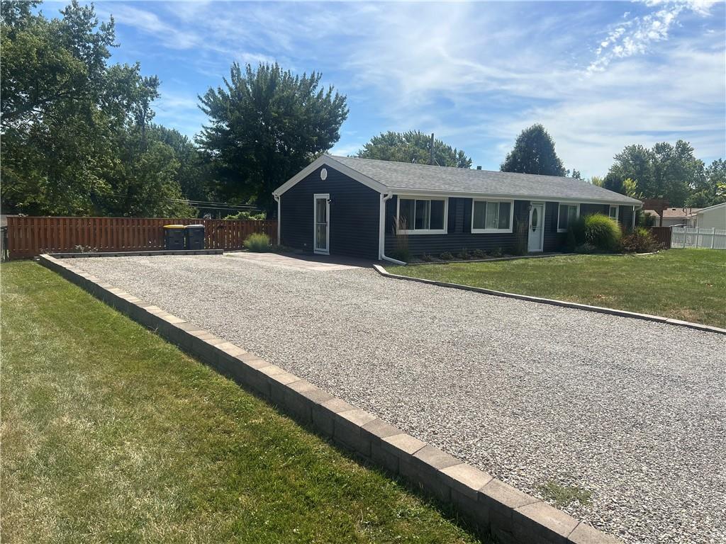 8105 N Summit Street