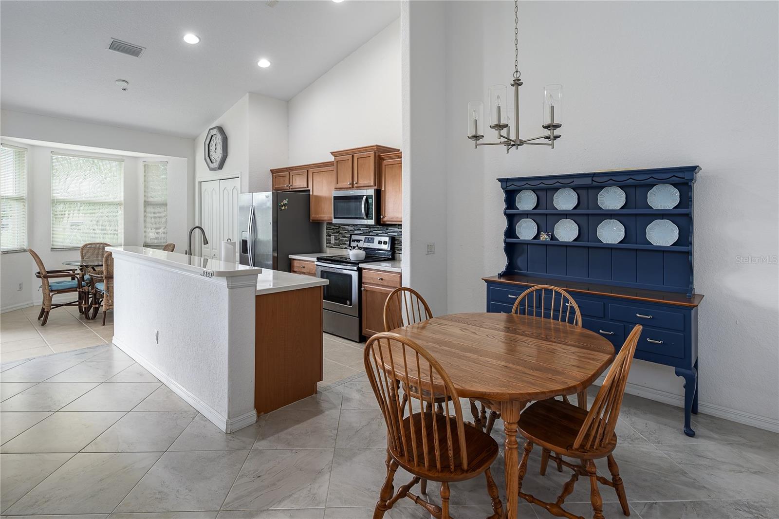 803 Fairwaycove Lane 206