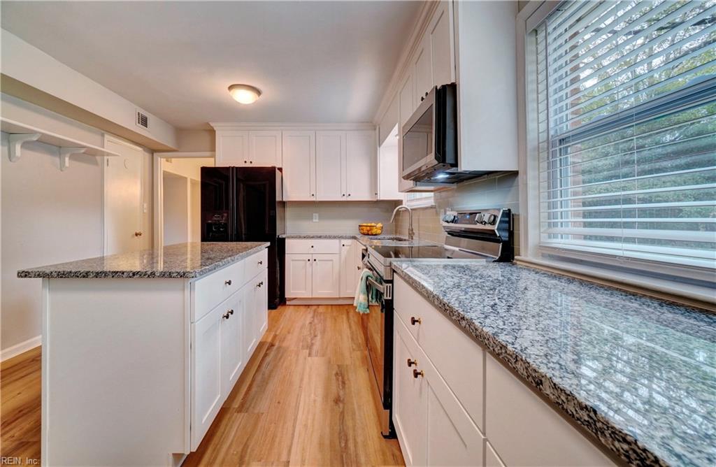 828 Timberlake Drive, Virginia Beach, VA 