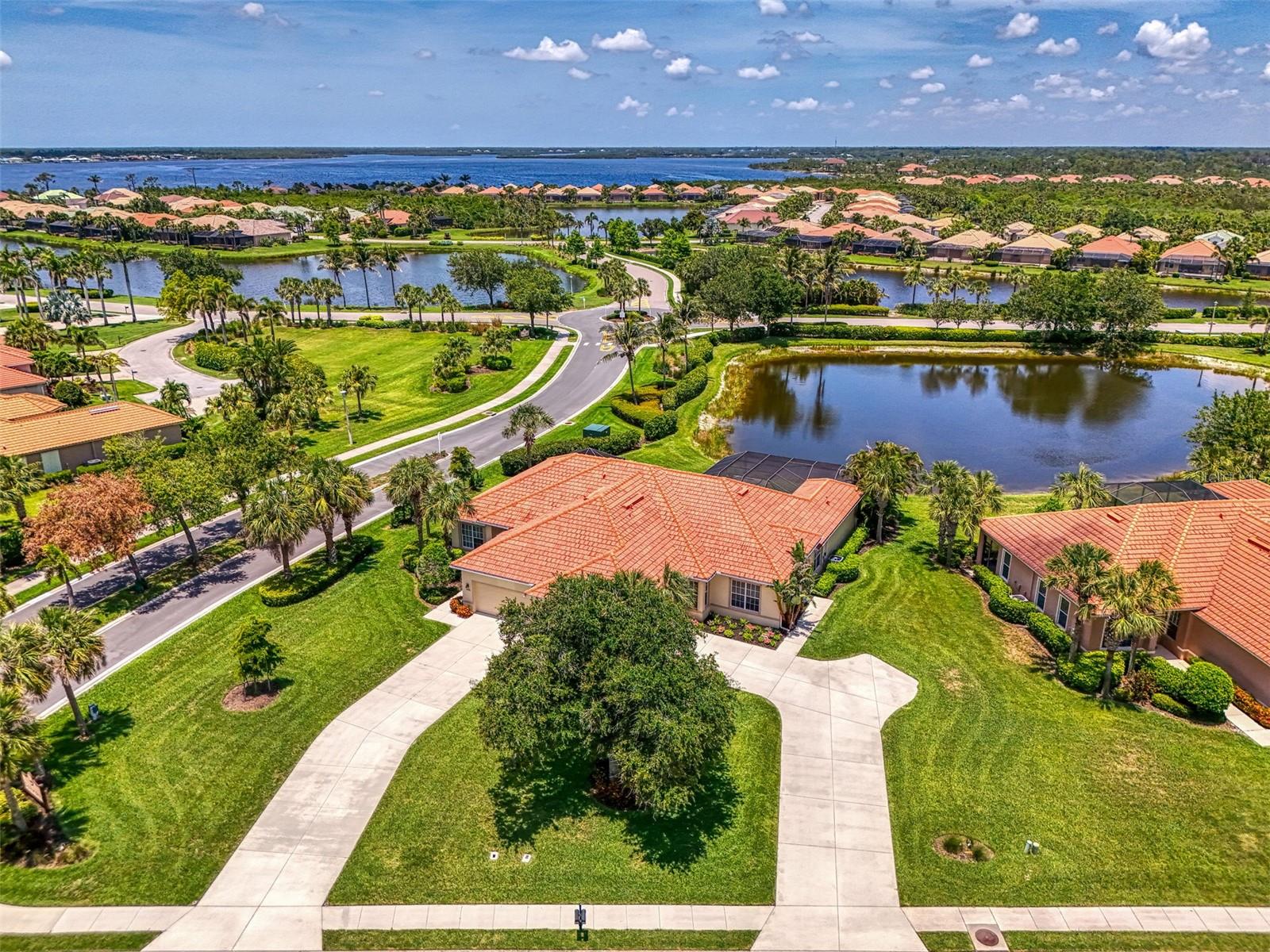 2692 Wax Myrtle Court