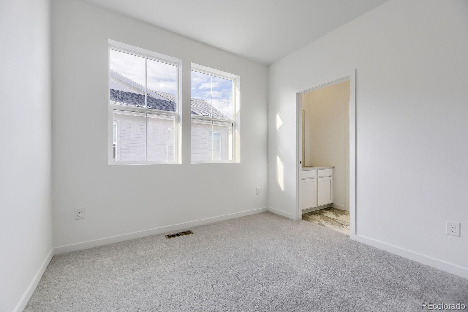 7644 S Cherokee Circle W