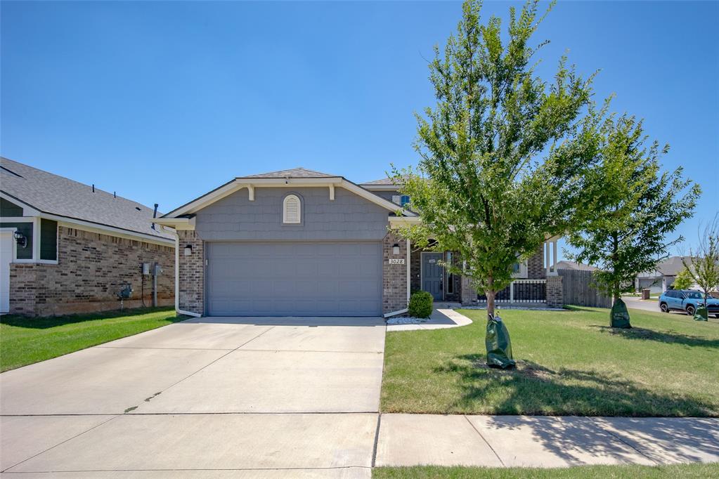Charming 3-Bedroom Ideal Home on a Prime Corner Lot!
Located directly across from scenic walking trails, this well-maintained home offers a spacious open-concept layout—perfect for entertaining and everyday living. You'll appreciate the fresh, updated color palette and meticulous upkeep that reflects true pride of ownership. The backyard is a dream—ideal for play, pets, or relaxing evenings under the large covered patio. Whether you're hosting guests or enjoying quiet nights at home, this property offers the space, style, and location to do it all. Don't miss your chance to own this move-in ready gem!