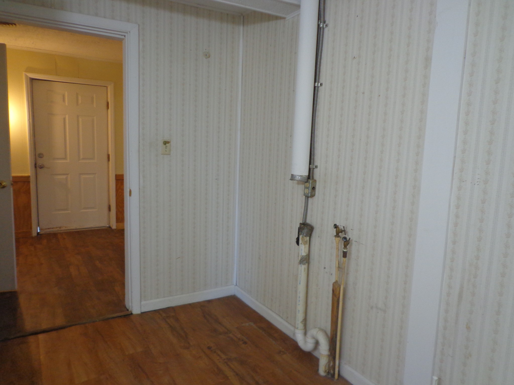 4870 Highway 70 W
