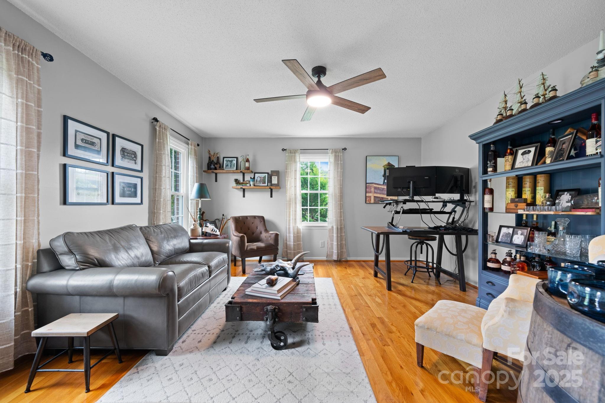 302 Redwood Place