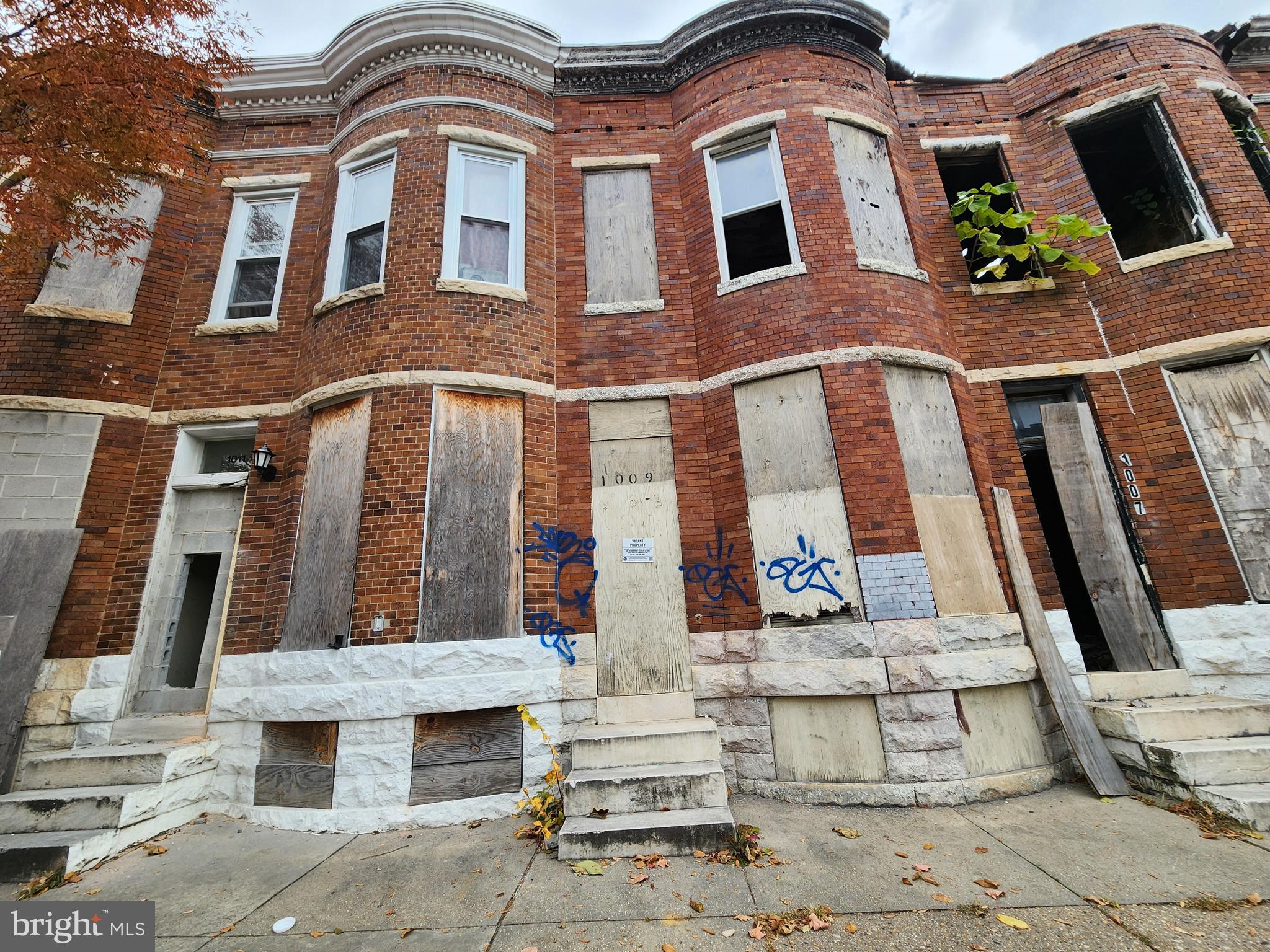1011 NMonroe St  