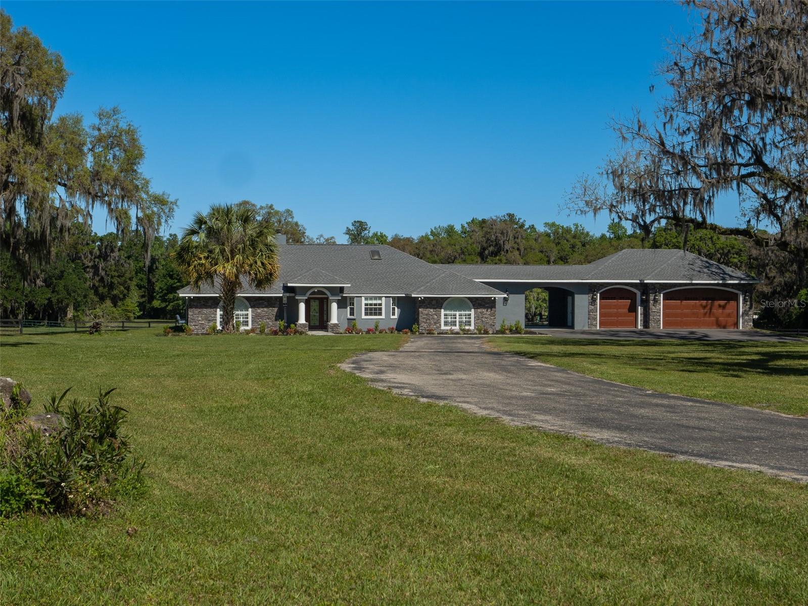 16500 NW 122 Terrace, Reddick, FL 