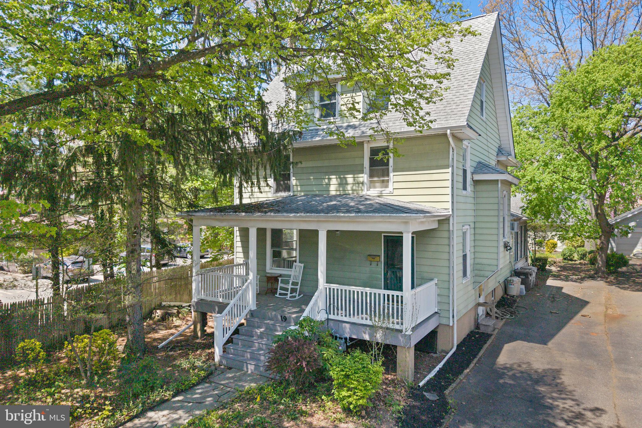 19 Clinton Place