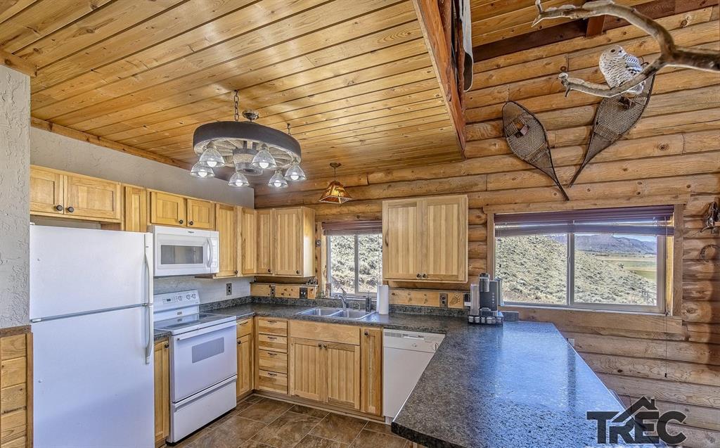 4 Whit Creek Rd