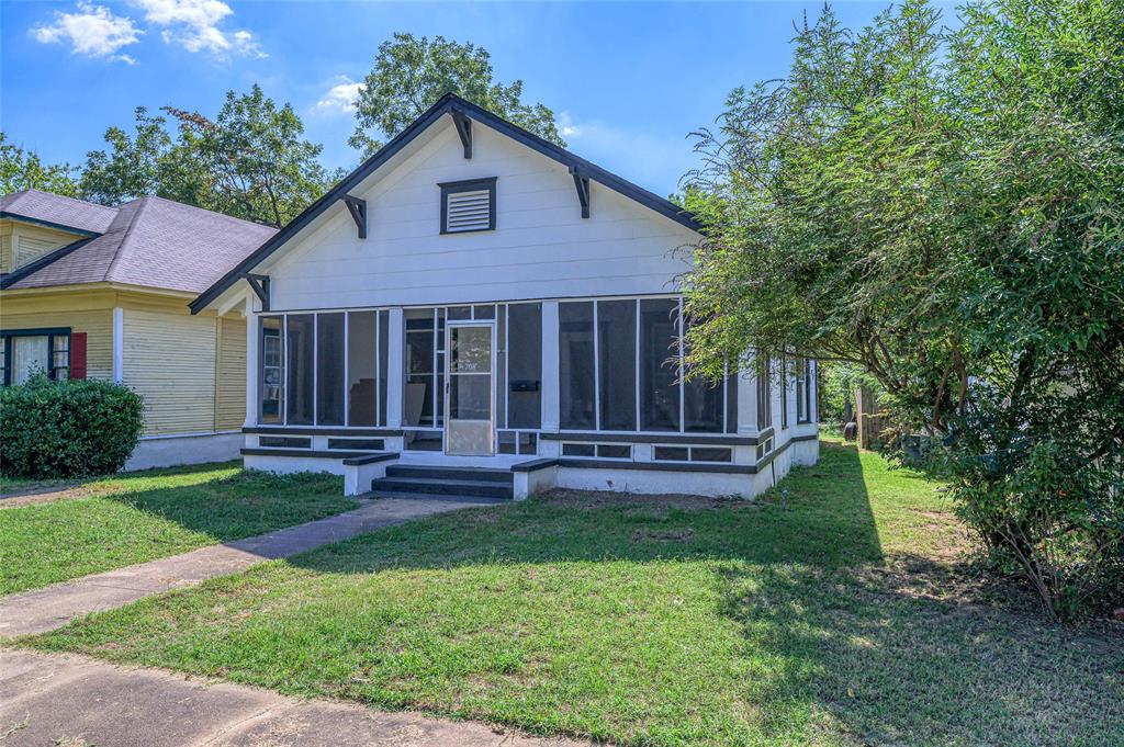 708 W Texas Street
