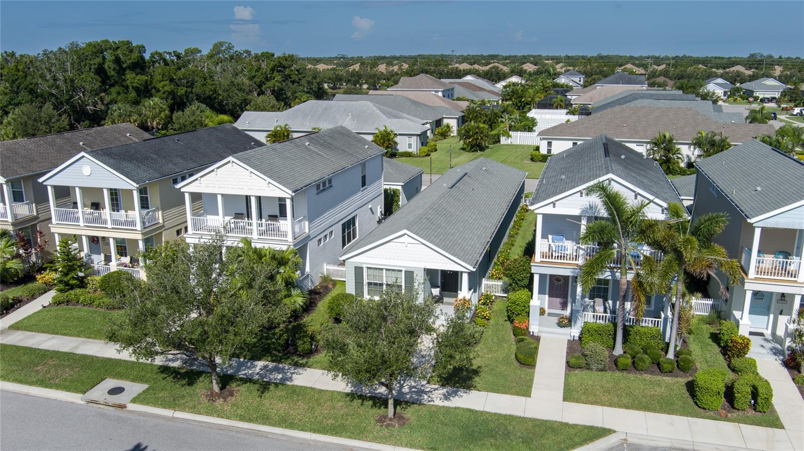 6440 Autumn Woods Way