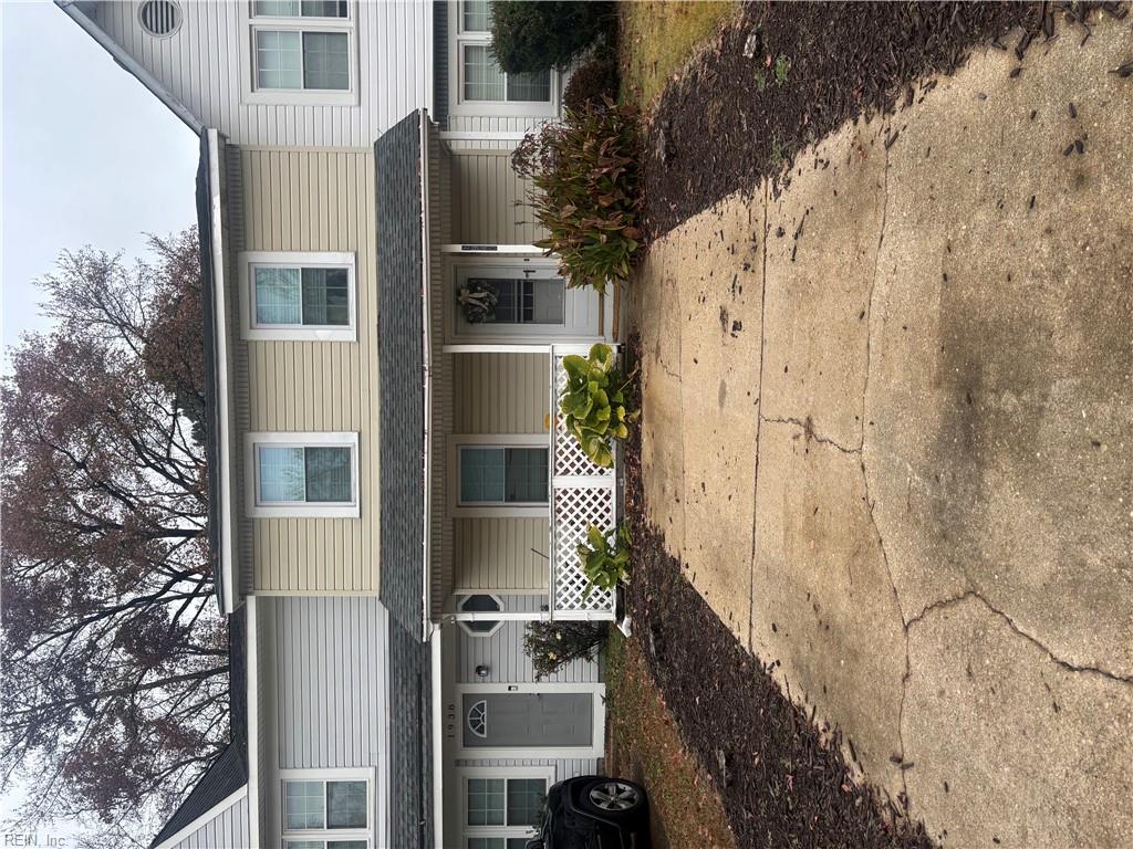 1940 Woodgate Arch, Chesapeake, VA 