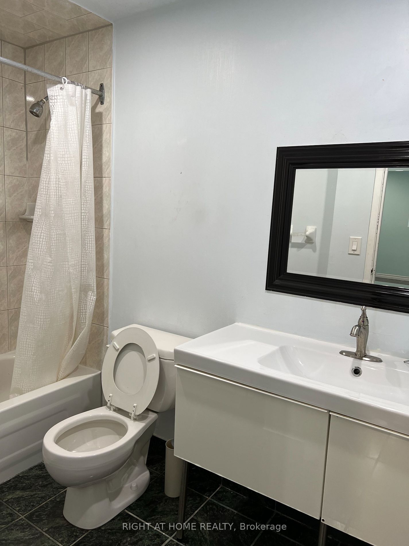 611 E Gerrard St Unit 1