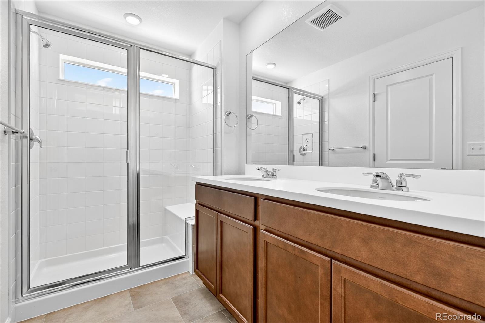 2110 Wagon Wheel Aly