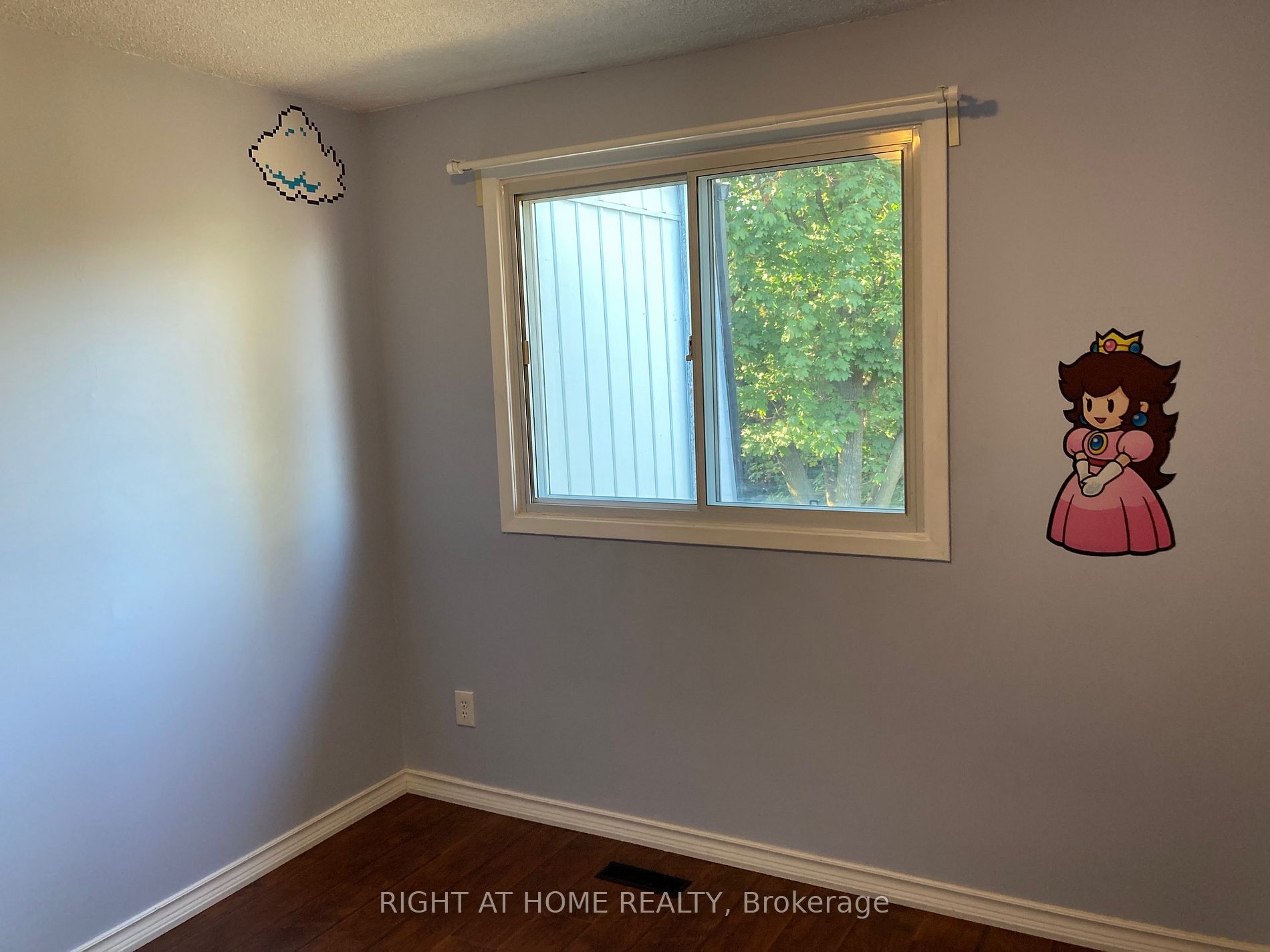104 Farm Greenway