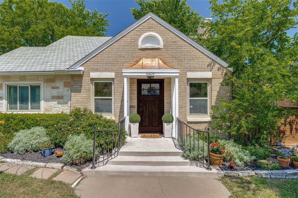 A rare opportunity to own a completely updated, generous sized home in the highly coveted Hollywood Heights neighborhood. Blending timeless charm with modern luxury, 6819 Santa Fe offers open-concept living and dining spaces filled with natural light. The fully remodeled kitchen features quartz countertops, stainless steel appliances, and a pantry, all overlooking the lofted deck—perfect for entertaining. Two generously sized downstairs bedrooms each offer beautifully updated en-suite bathrooms. Upstairs, retreat to a stylish primary suite complete with a large walk-in closet and spa-inspired bath featuring dual vanities, a separate shower, and soaking tub. Feeding into Lakewood Elementary School, this PRIME Dallas location backs directly to the Santa Fe Trail and is just moments from Lakewood Country Club, shopping, and dining.