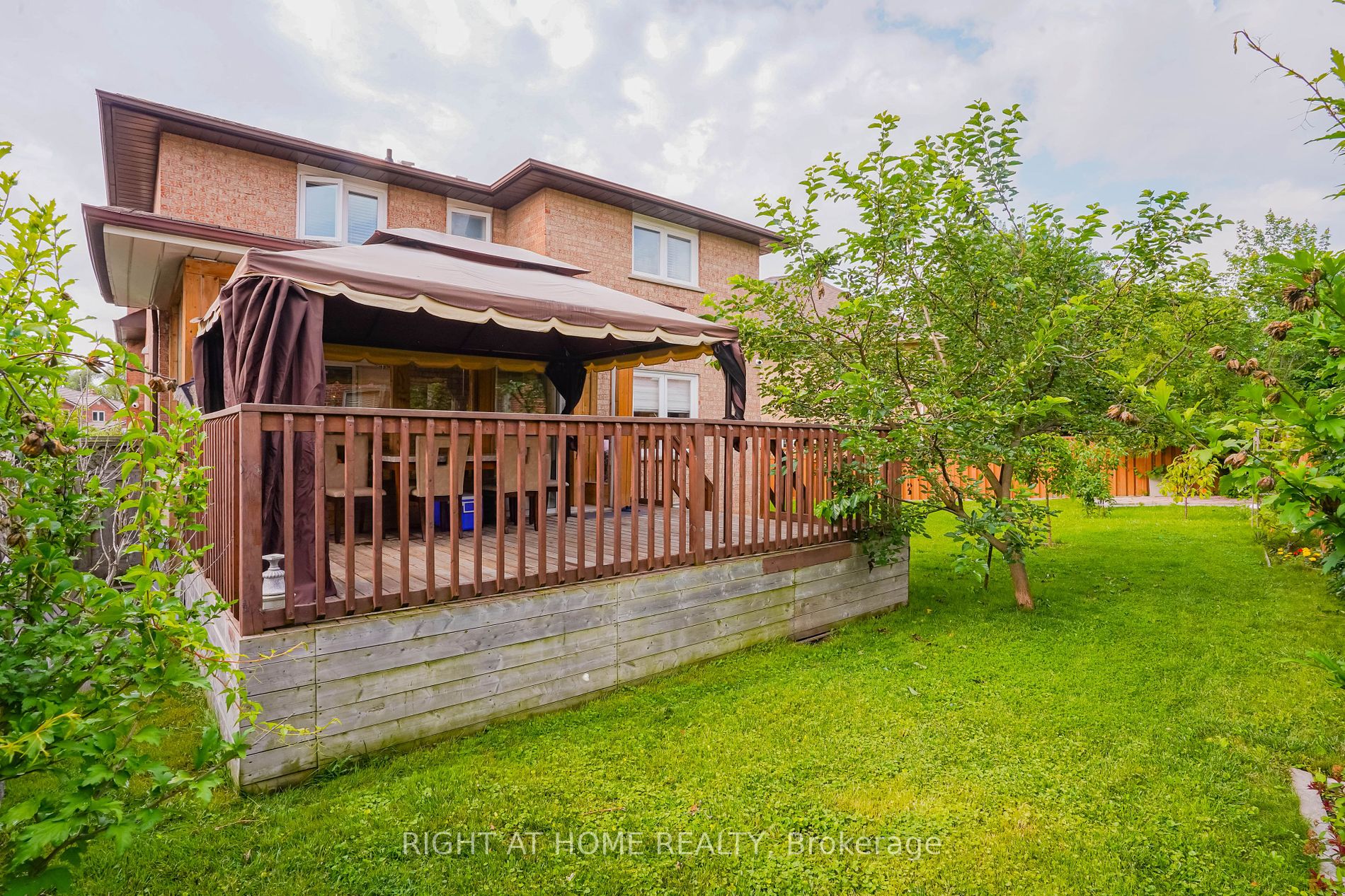 73 Dunbarton Crt