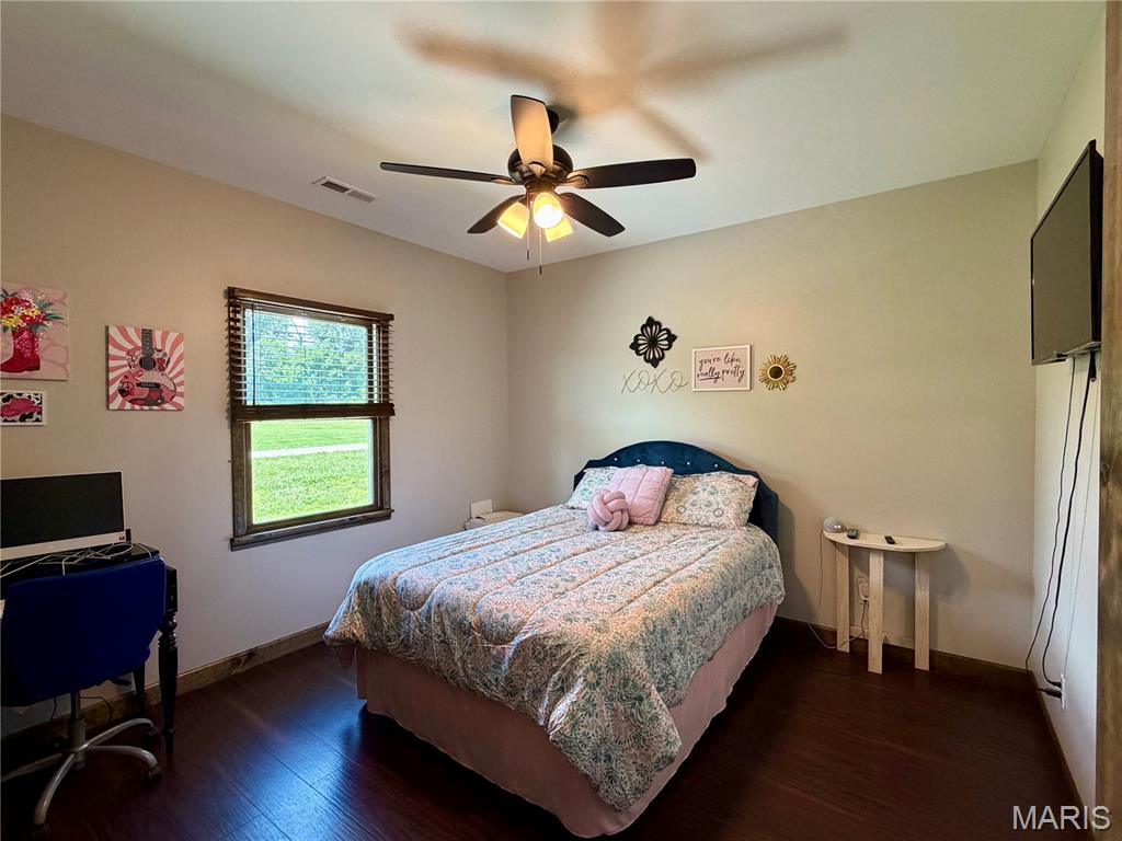 11120 W Lakeshore