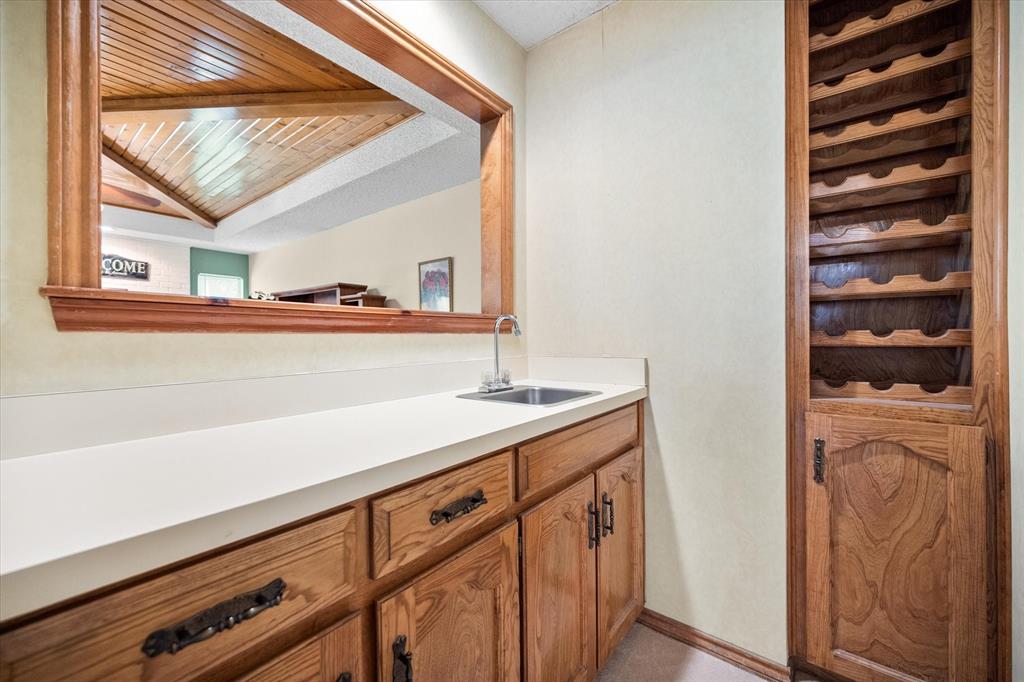 4215 Pleasant Oaks Court