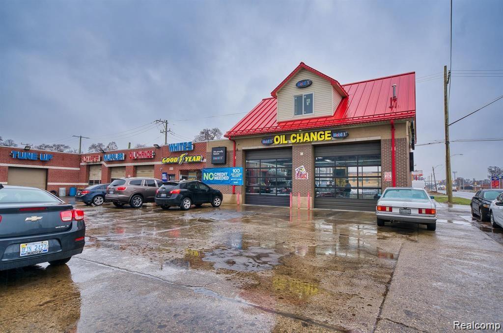 10833 W McNichols Road, Detroit, MI 48221