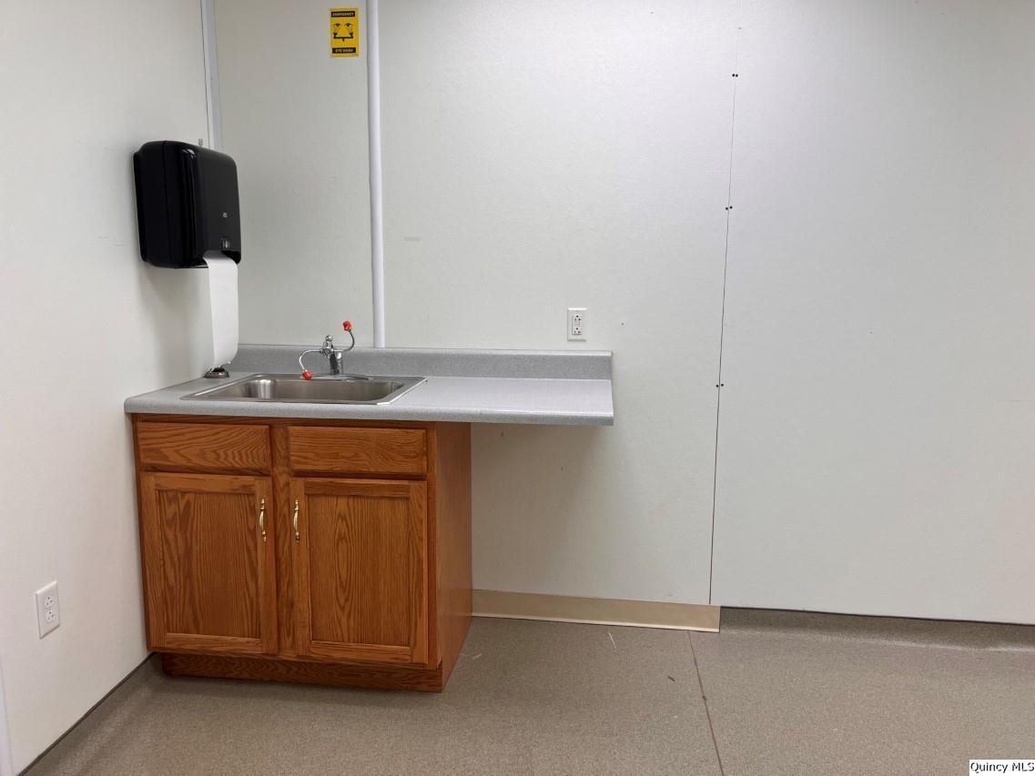 1112-1128 Broadway Suite C