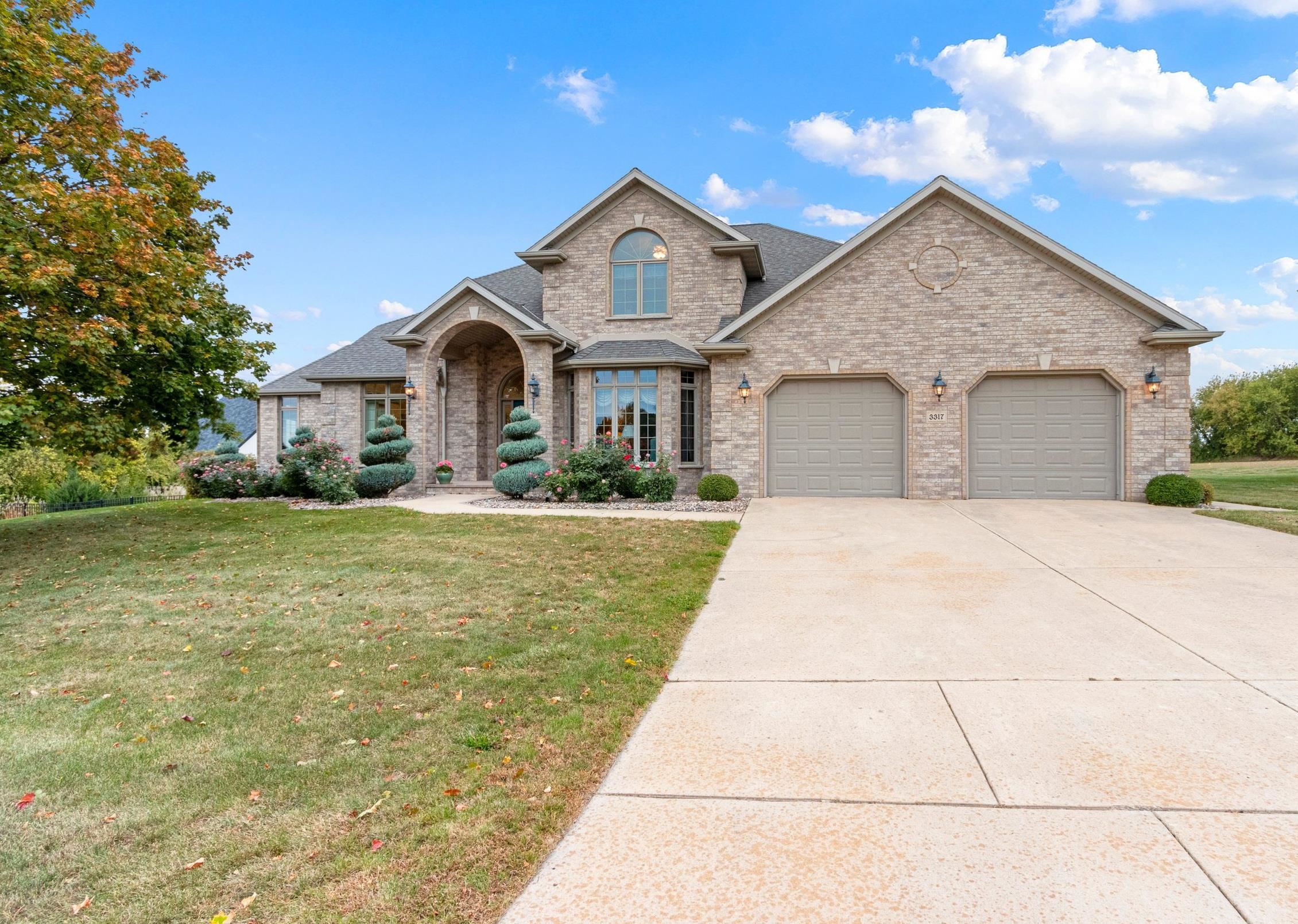 3317 PEBBLE BEACH Court Residential for sale in GREEN BAY, Wisconsin, 50282697 54311