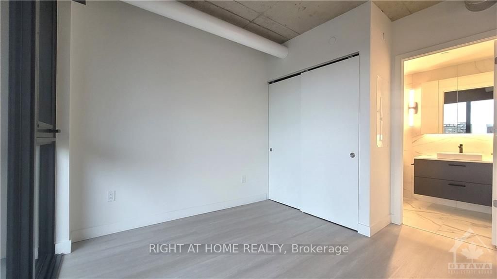 10 JAMES St 606