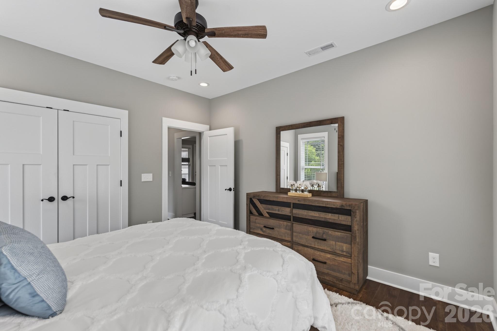 157 Landing Trail