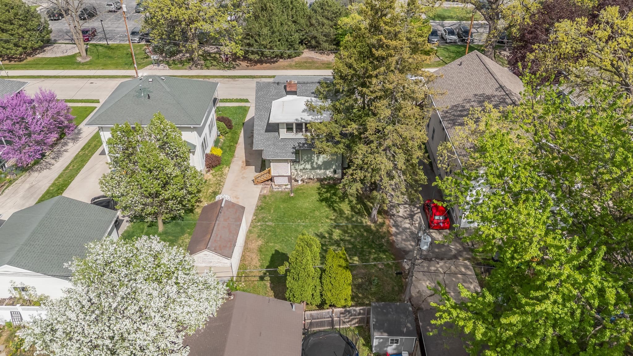 30 Oaklawn Avenue