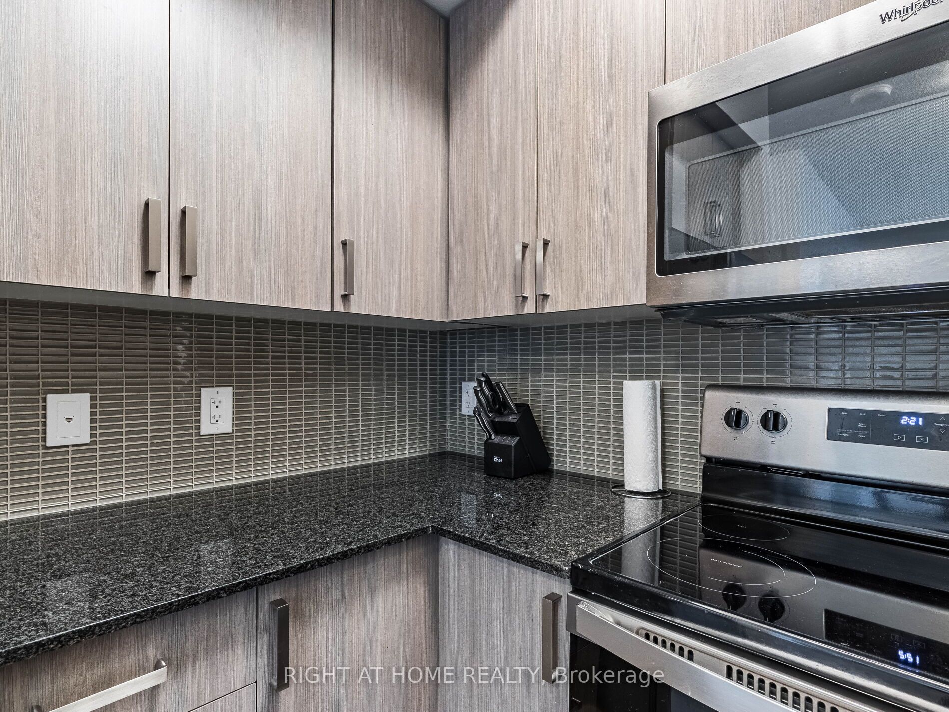 1603 W Eglinton Ave 216