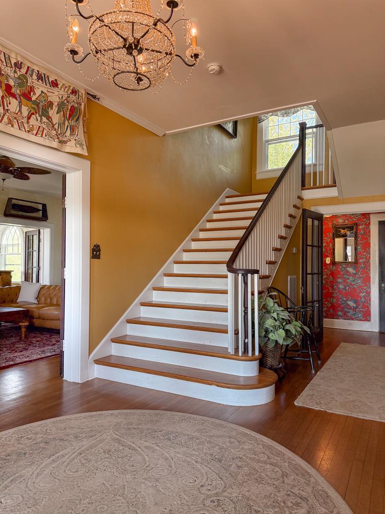 212 Bay Ave 9A