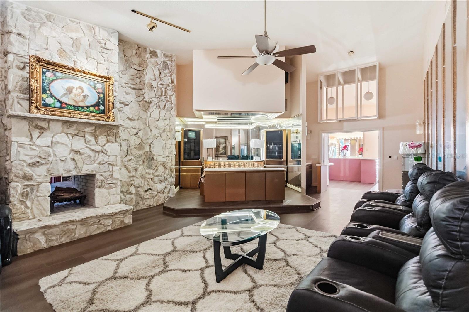 593 Dunmar Circle