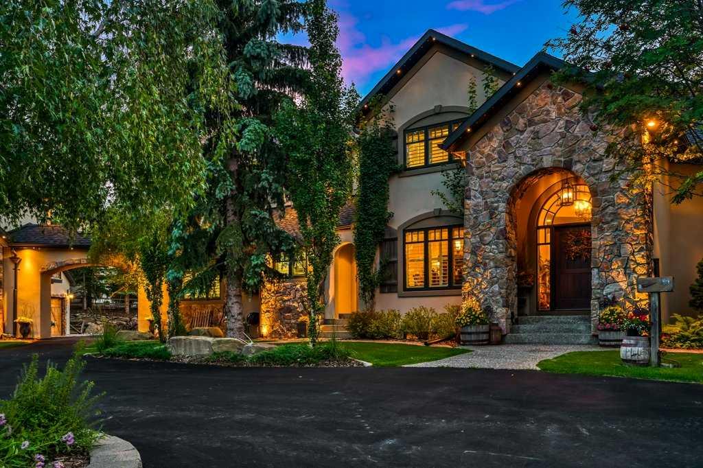 55 Bearspaw View